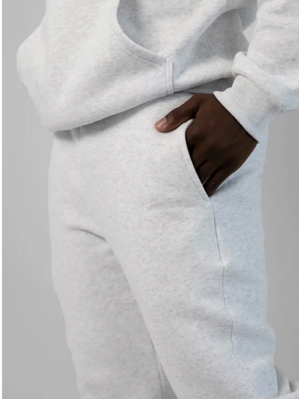 Comfrt Signature Sweatpants – Light Heather Grey – Size Medium (Unisex)